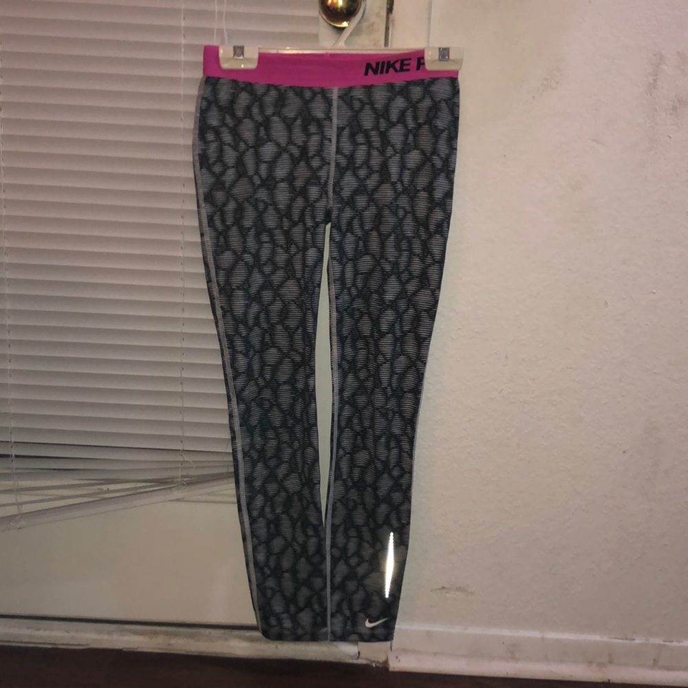 Nike pro leggings
